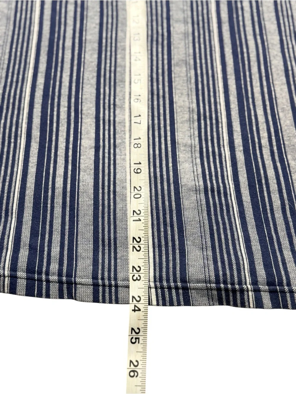Nike Striped Tee Blue White Embroidered Swoosh Cotton T-Shirt Size Large